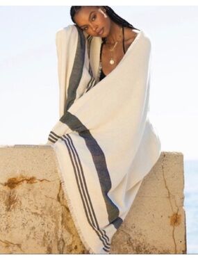 Walter Baker Cozumel Towel NWT